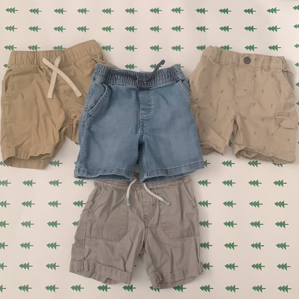 Set of 4 shorts size 2T